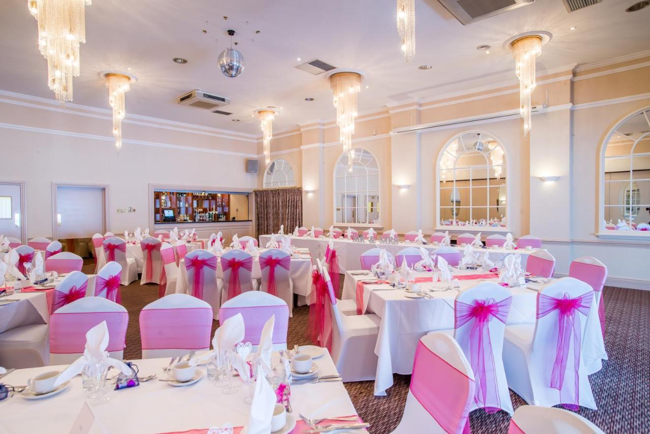 Parkway Hotel & Spa Cwmbran Exterior foto